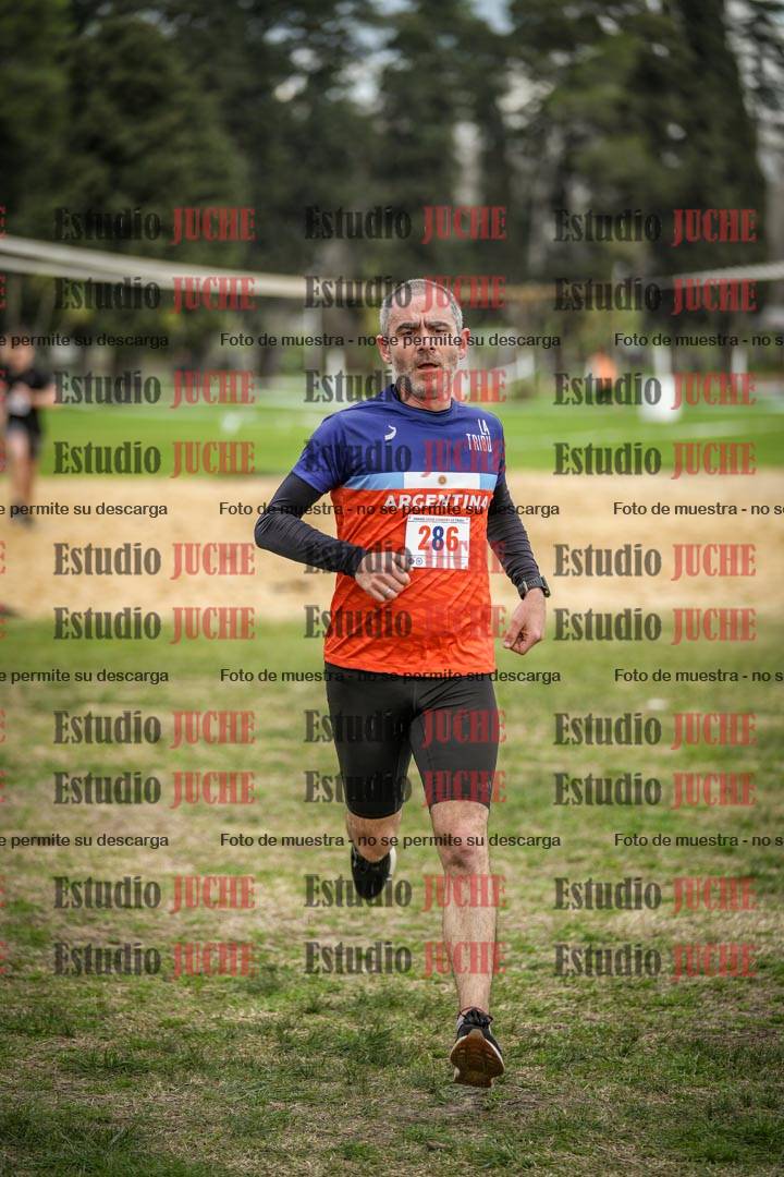 Fotos de la llegada del cross de 6000mts - Running Teams