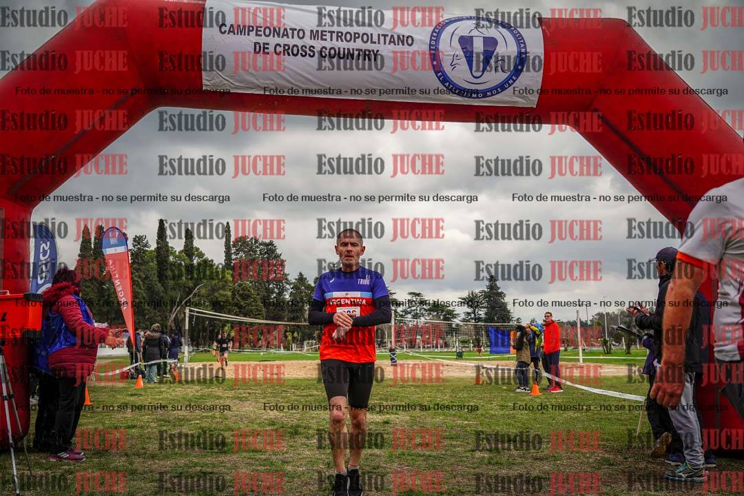 Fotos de la llegada del cross de 6000mts - Running Teams