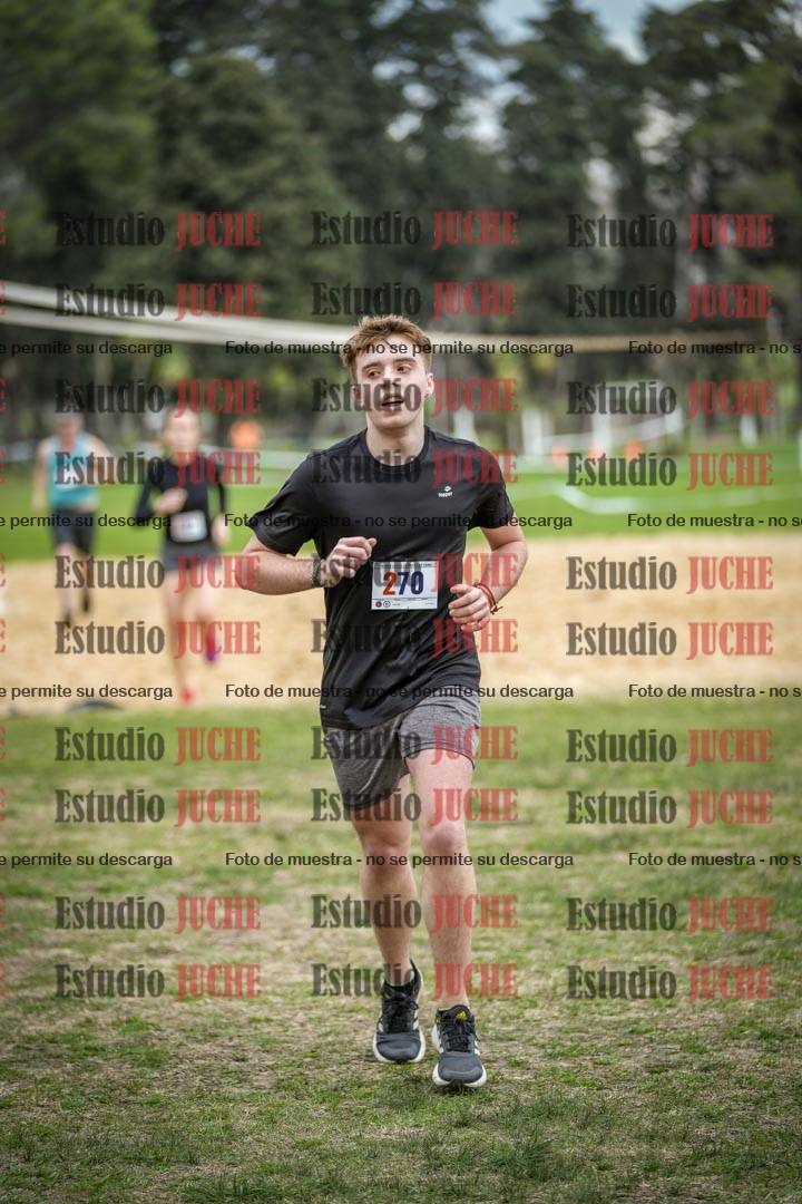 Fotos de la llegada del cross de 6000mts - Running Teams