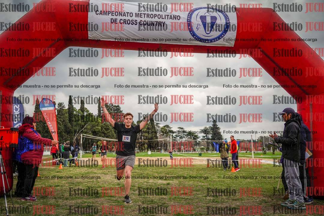 Fotos de la llegada del cross de 6000mts - Running Teams