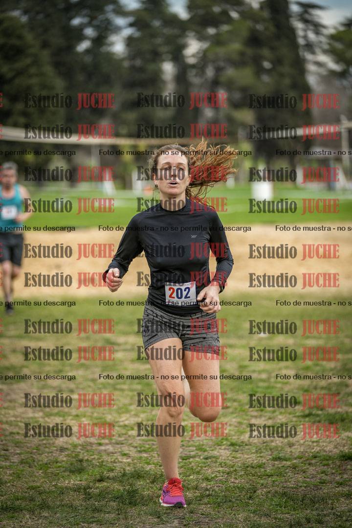 Fotos de la llegada del cross de 6000mts - Running Teams