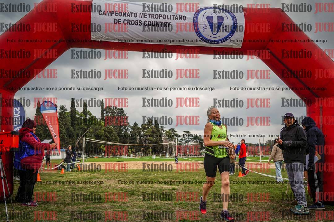 Fotos de la llegada del cross de 6000mts - Running Teams