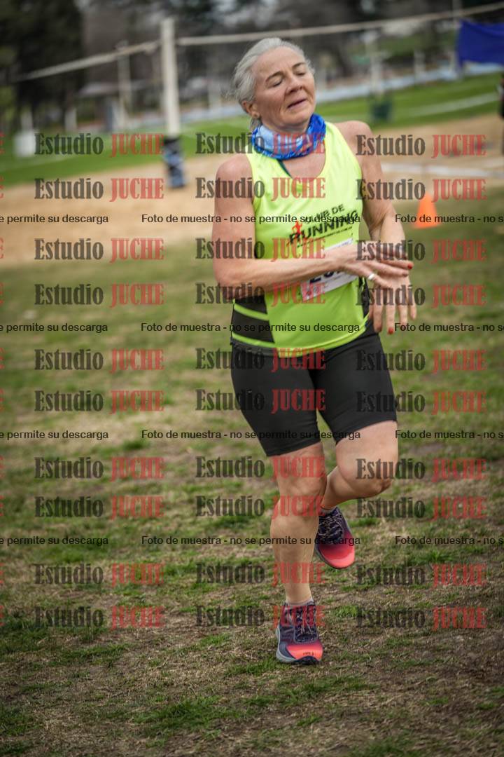 Fotos de la llegada del cross de 6000mts - Running Teams