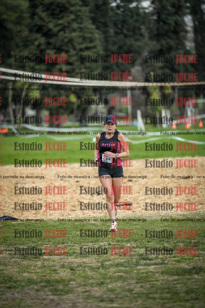 Fotos de la llegada del cross de 6000mts - Running Teams