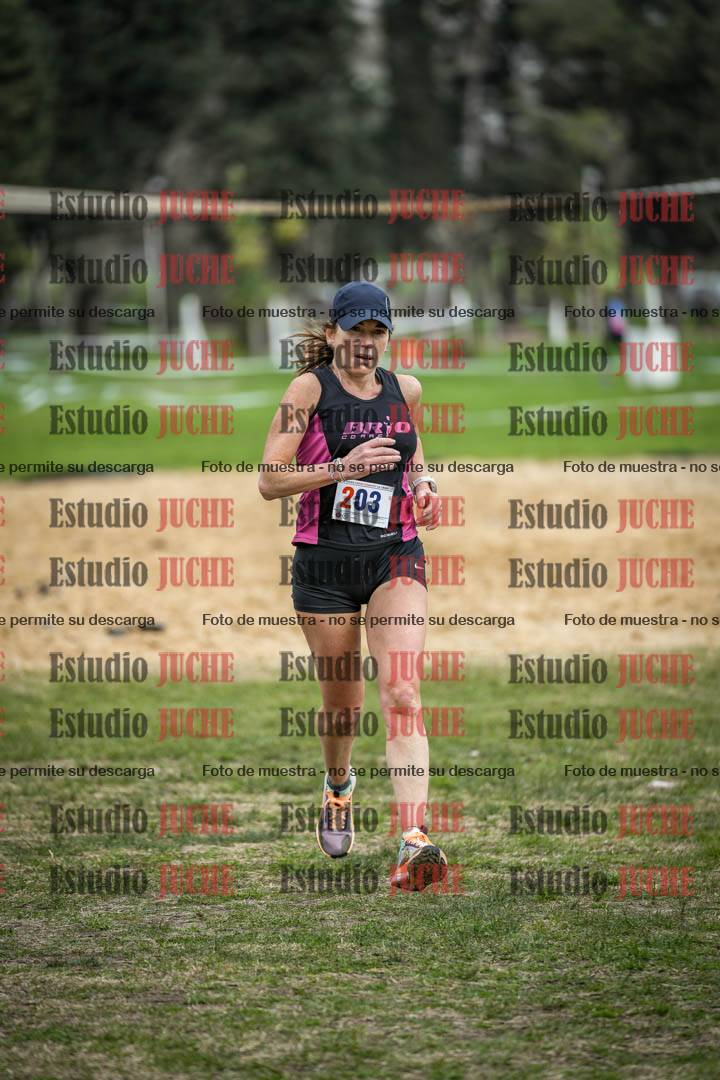 Fotos de la llegada del cross de 6000mts - Running Teams