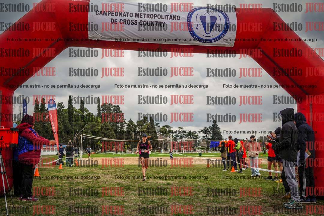 Fotos de la llegada del cross de 6000mts - Running Teams