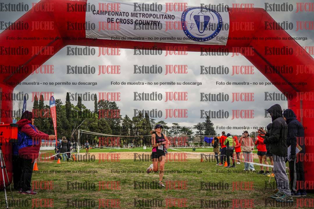 Fotos de la llegada del cross de 6000mts - Running Teams
