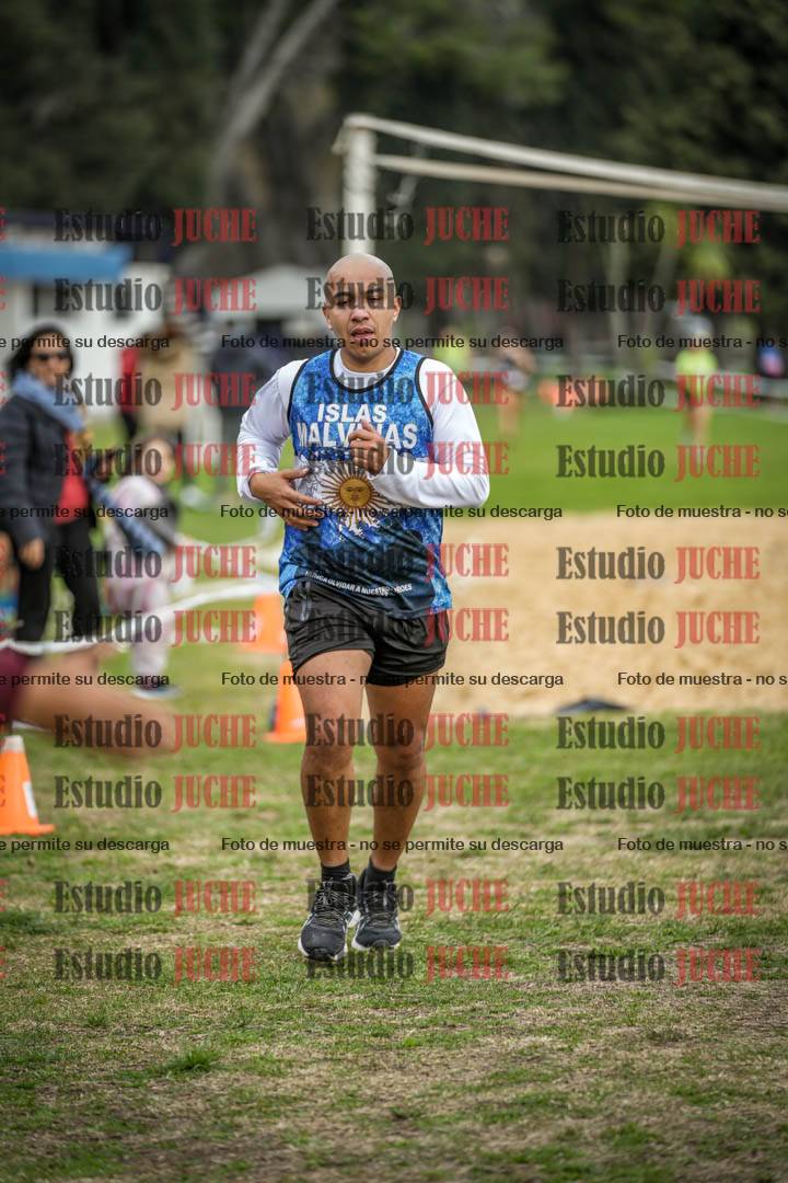 Fotos de la llegada del cross de 6000mts - Running Teams