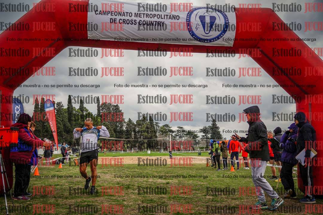 Fotos de la llegada del cross de 6000mts - Running Teams