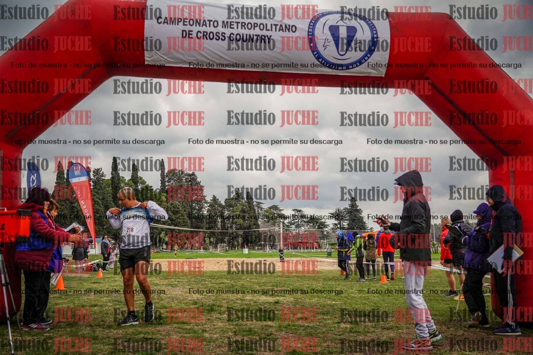 Fotos de la llegada del cross de 6000mts - Running Teams