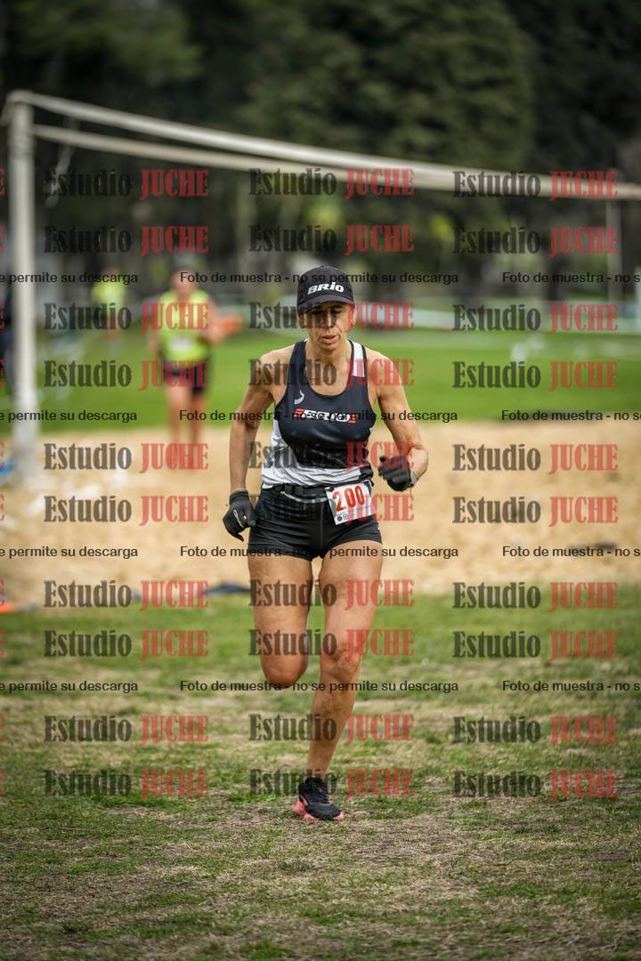 Fotos de la llegada del cross de 6000mts - Running Teams