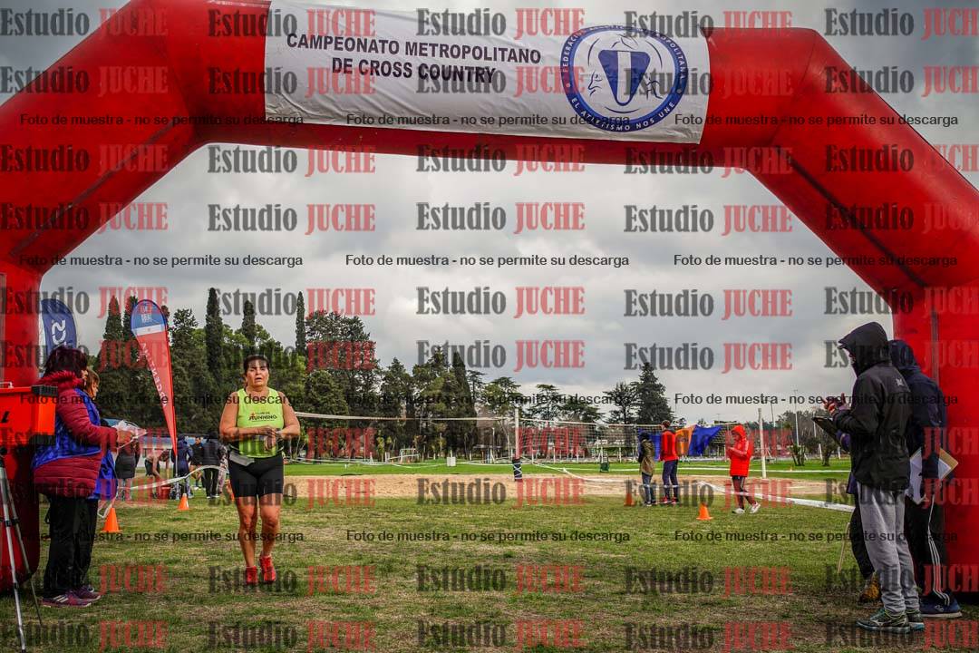 Fotos de la llegada del cross de 6000mts - Running Teams