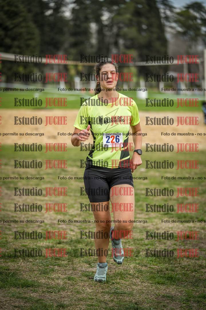 Fotos de la llegada del cross de 6000mts - Running Teams
