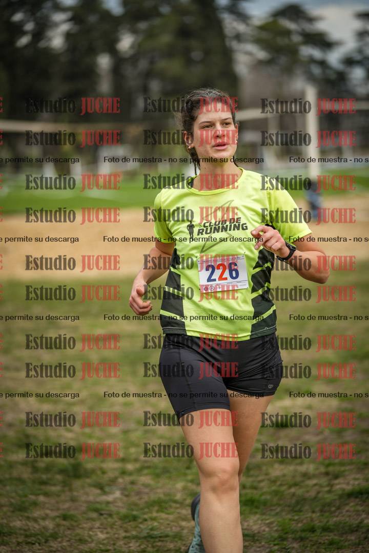 Fotos de la llegada del cross de 6000mts - Running Teams