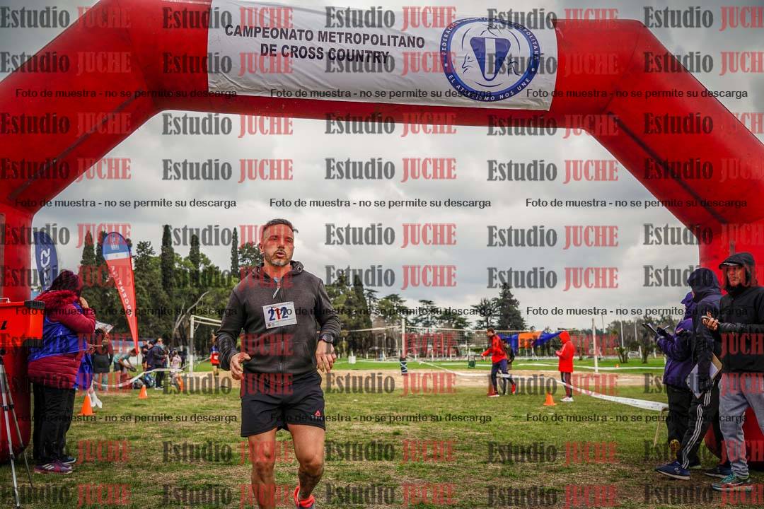 Fotos de la llegada del cross de 6000mts - Running Teams