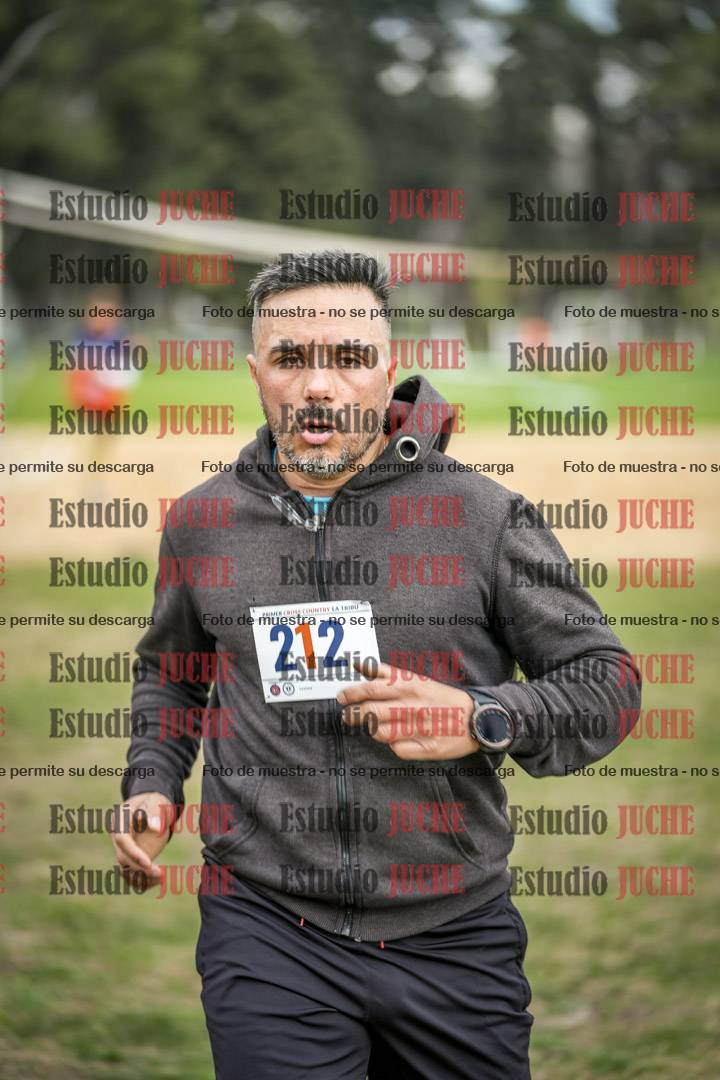Fotos de la llegada del cross de 6000mts - Running Teams
