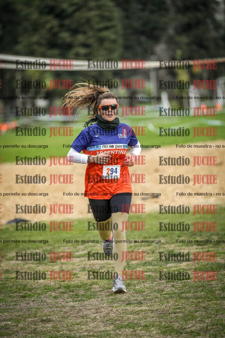 Fotos de la llegada del cross de 6000mts - Running Teams