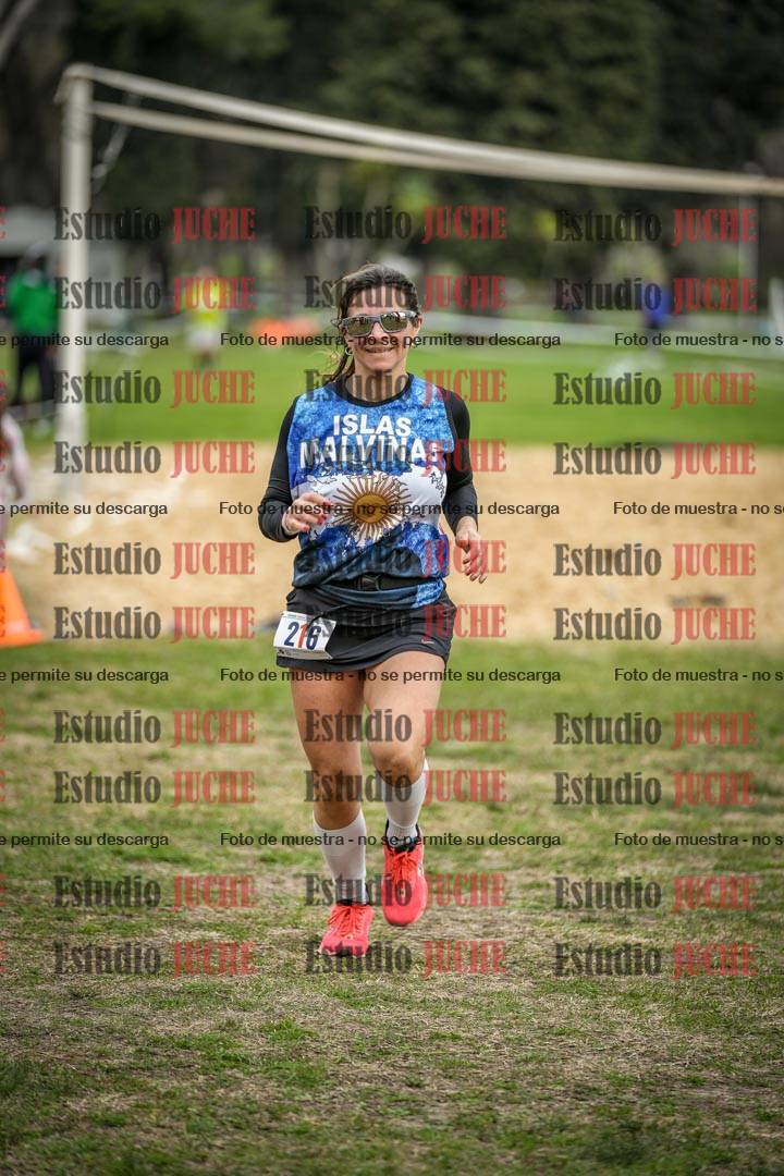 Fotos de la llegada del cross de 6000mts - Running Teams
