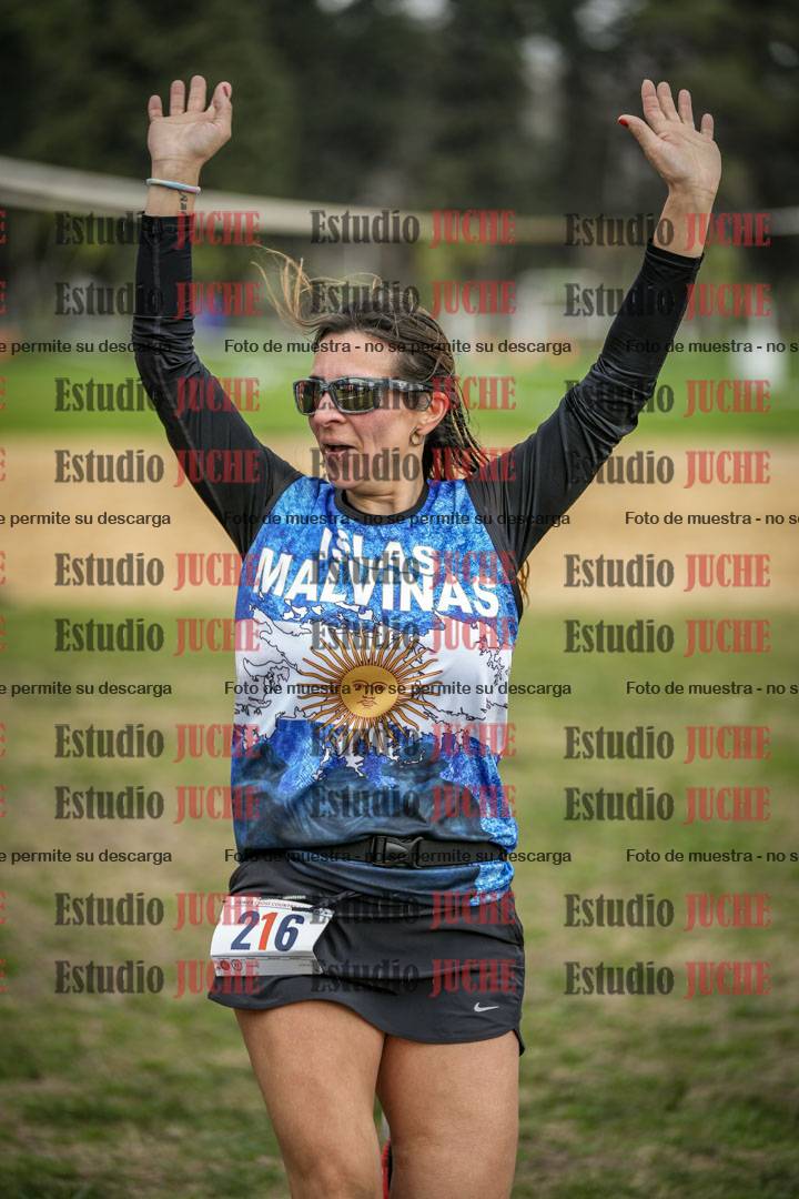 Fotos de la llegada del cross de 6000mts - Running Teams