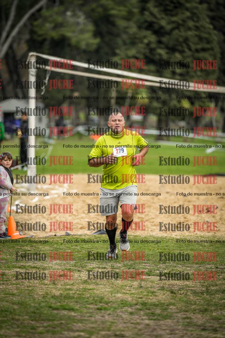 Fotos de la llegada del cross de 6000mts - Running Teams