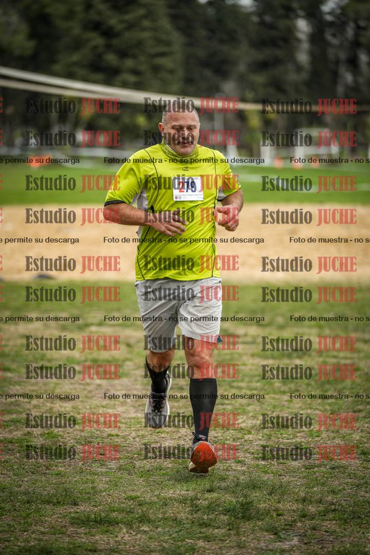 Fotos de la llegada del cross de 6000mts - Running Teams
