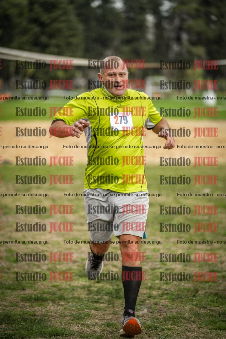 Fotos de la llegada del cross de 6000mts - Running Teams