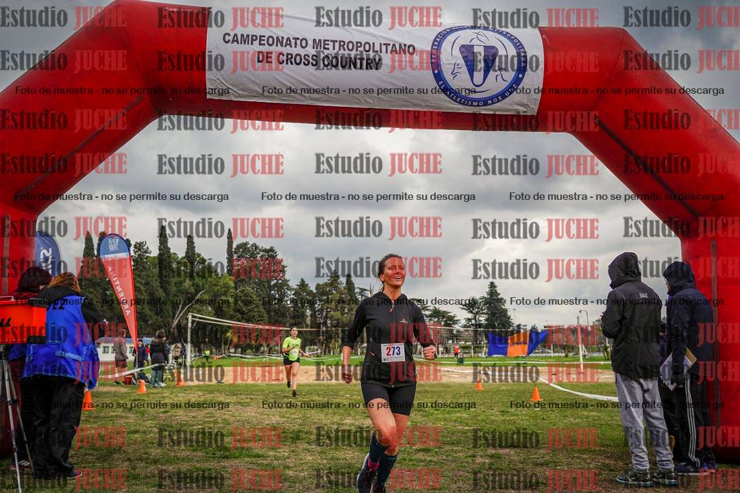 Fotos de la llegada del cross de 6000mts - Running Teams