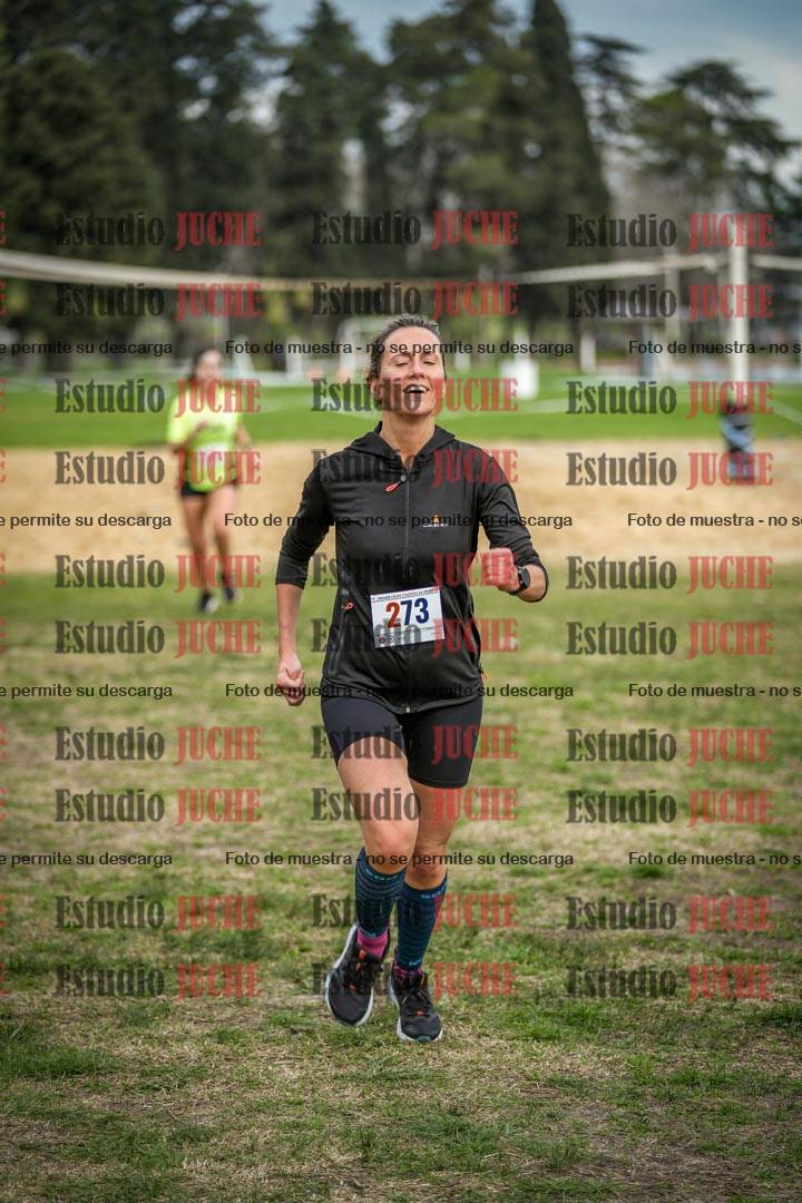 Fotos de la llegada del cross de 6000mts - Running Teams