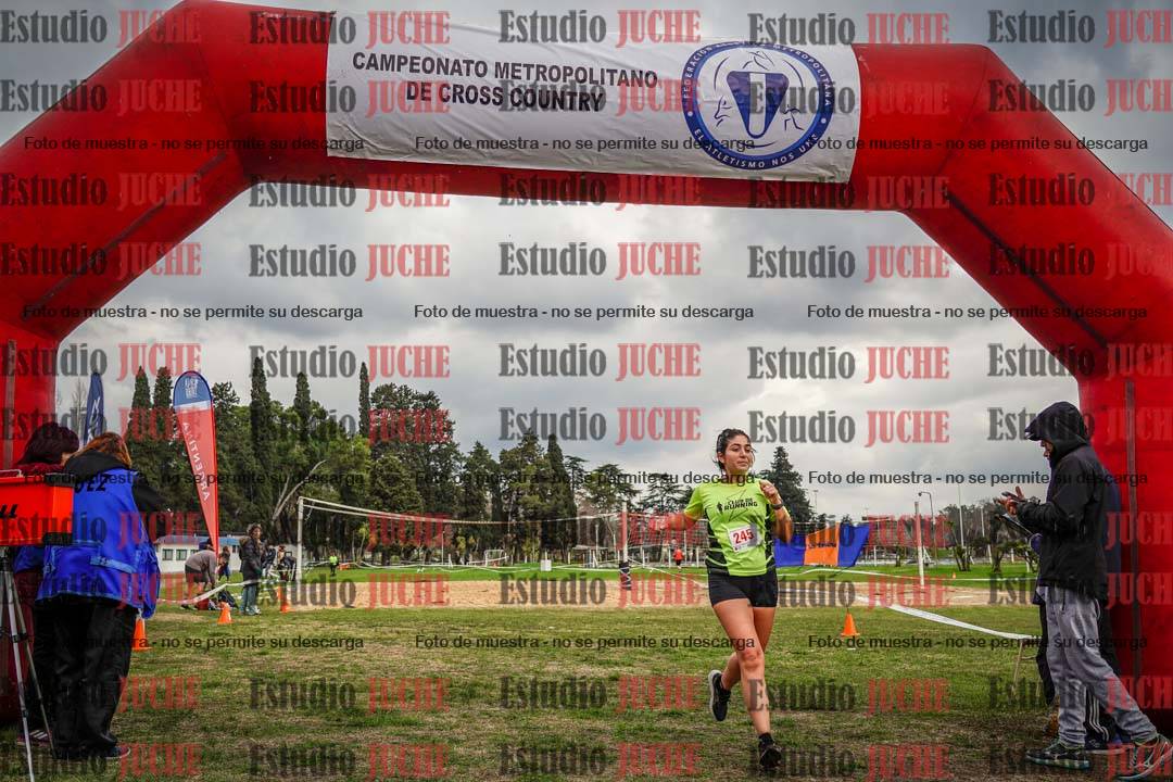 Fotos de la llegada del cross de 6000mts - Running Teams