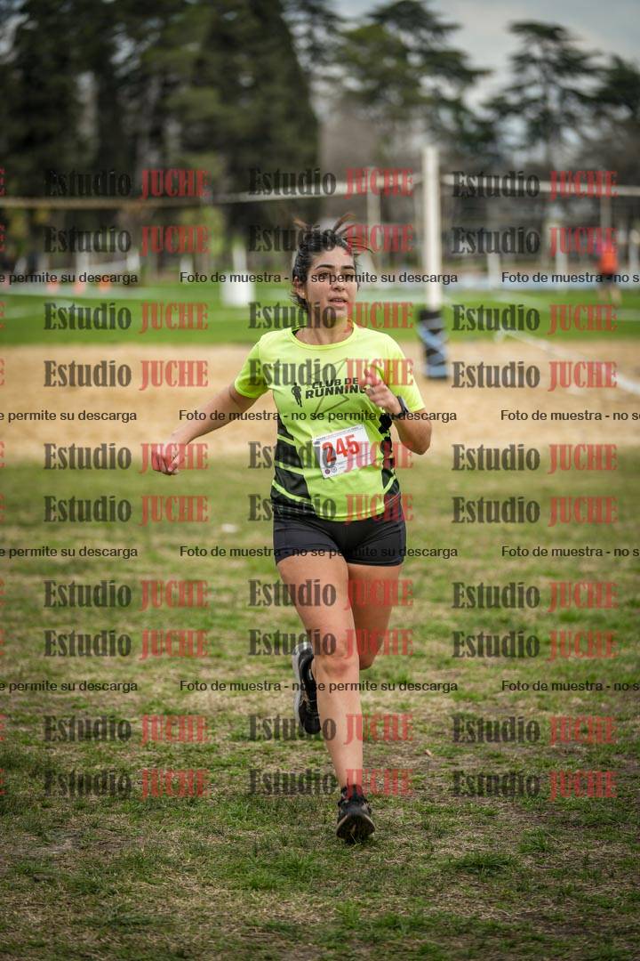 Fotos de la llegada del cross de 6000mts - Running Teams