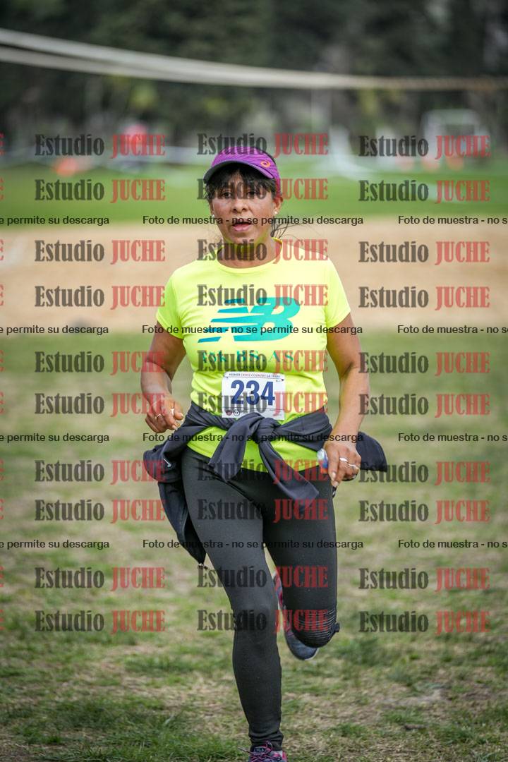 Fotos de la llegada del cross de 6000mts - Running Teams