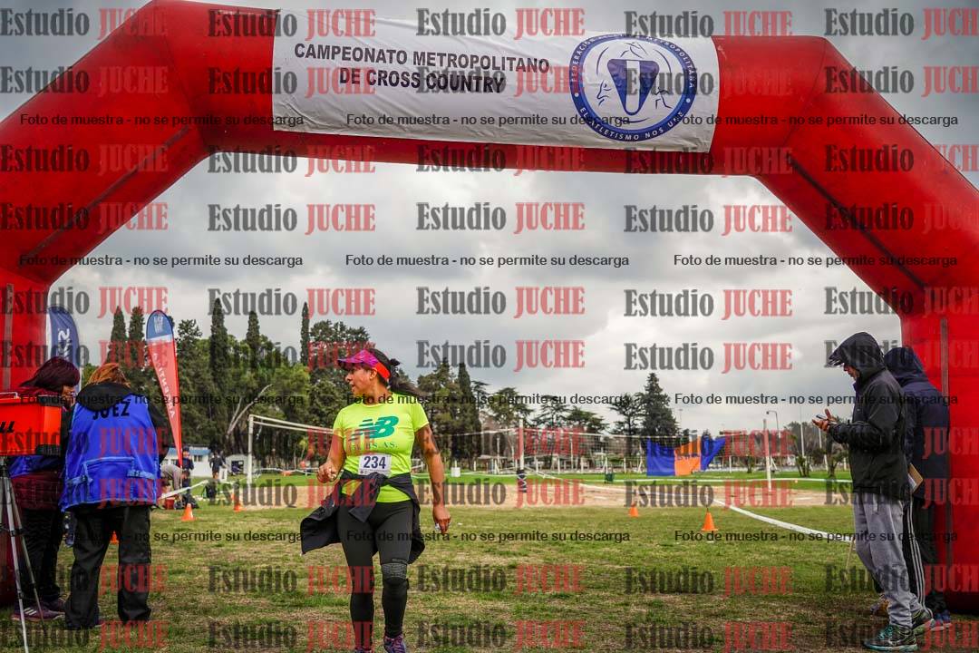 Fotos de la llegada del cross de 6000mts - Running Teams