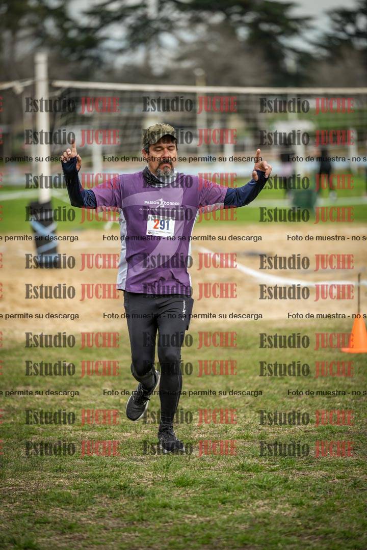 Fotos de la llegada del cross de 6000mts - Running Teams