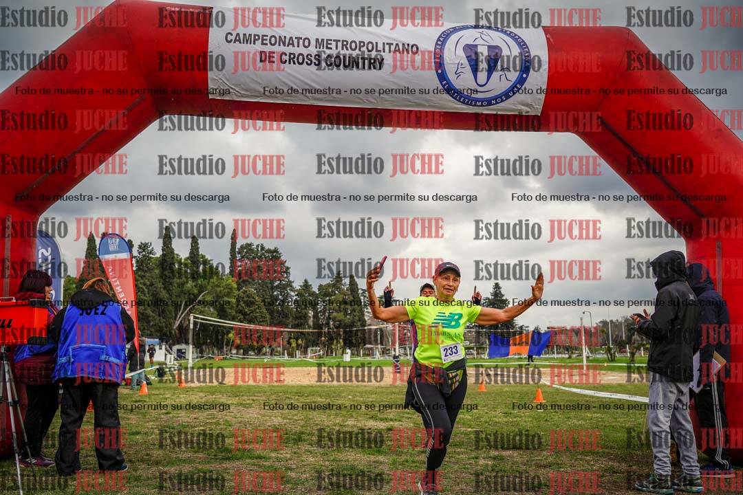 Fotos de la llegada del cross de 6000mts - Running Teams