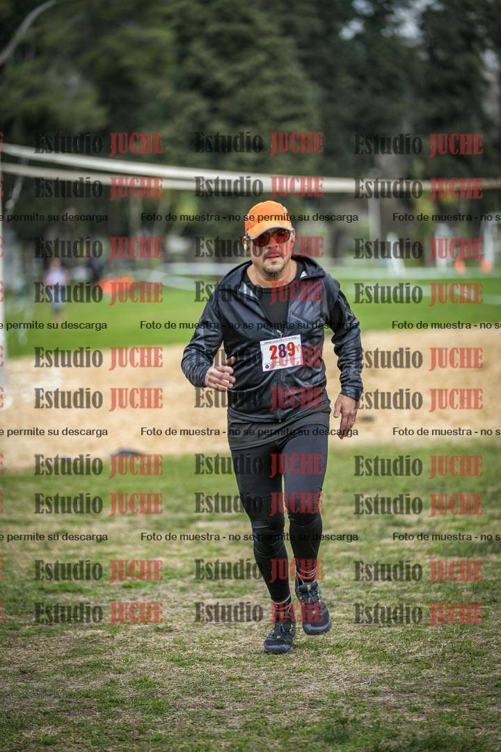 Fotos de la llegada del cross de 6000mts - Running Teams