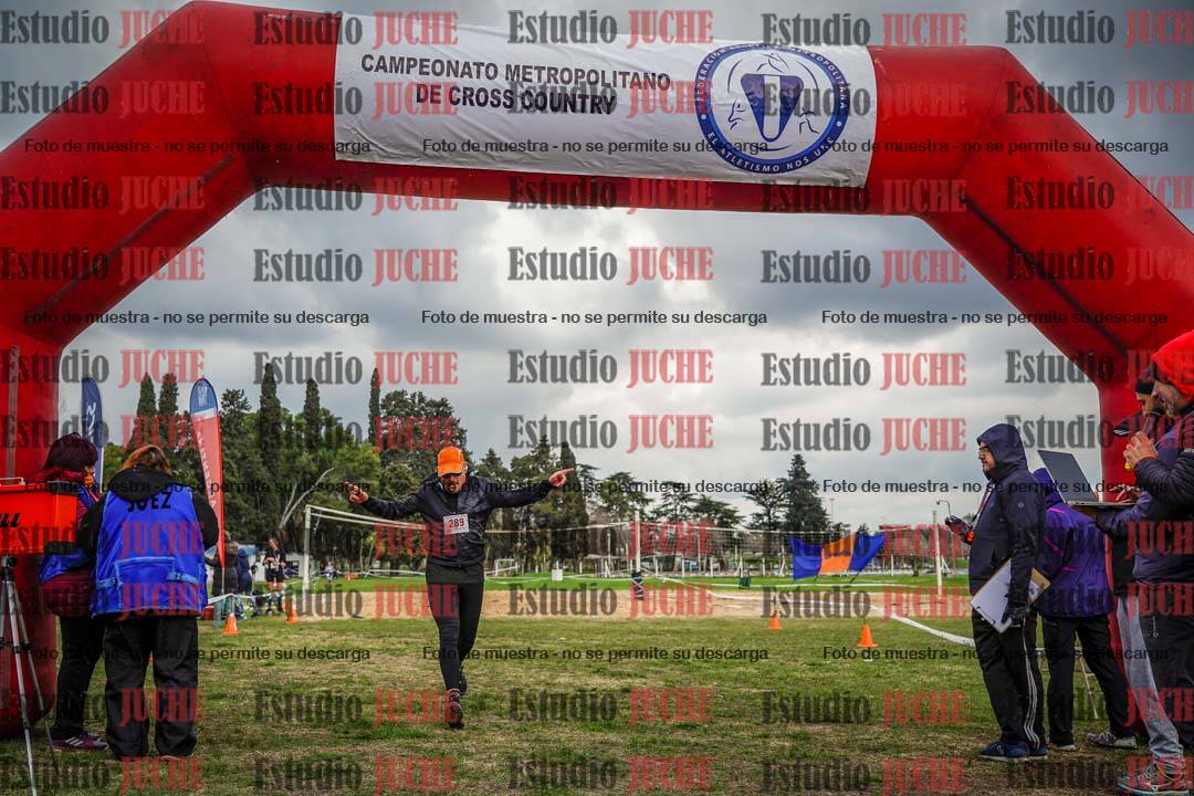 Fotos de la llegada del cross de 6000mts - Running Teams