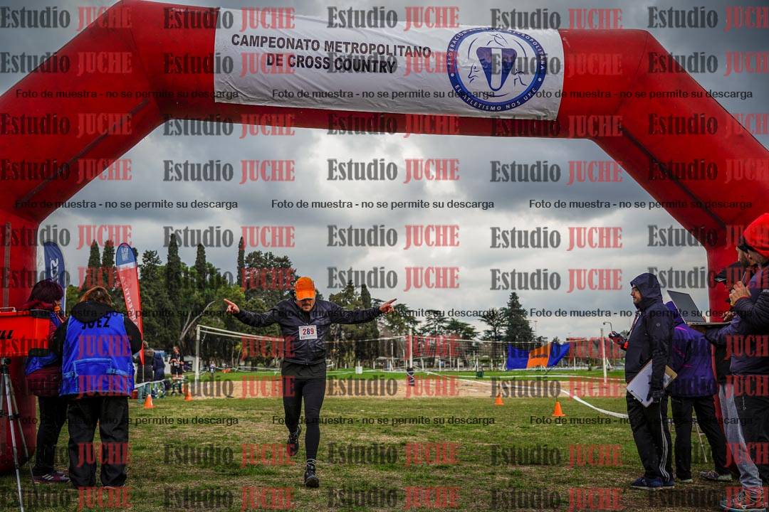 Fotos de la llegada del cross de 6000mts - Running Teams