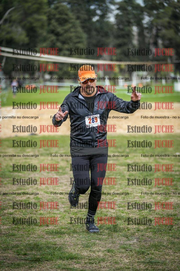Fotos de la llegada del cross de 6000mts - Running Teams