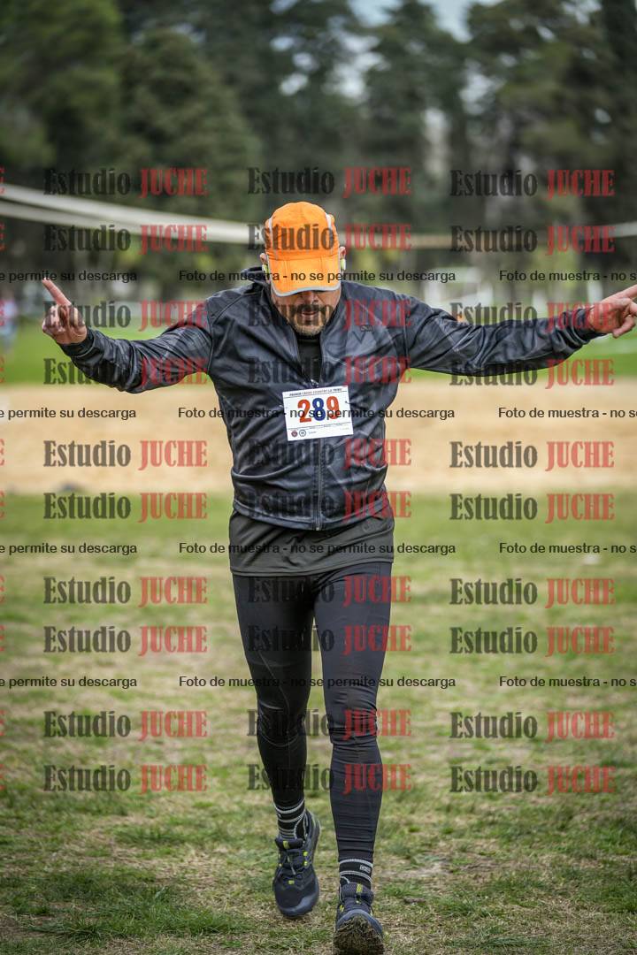 Fotos de la llegada del cross de 6000mts - Running Teams