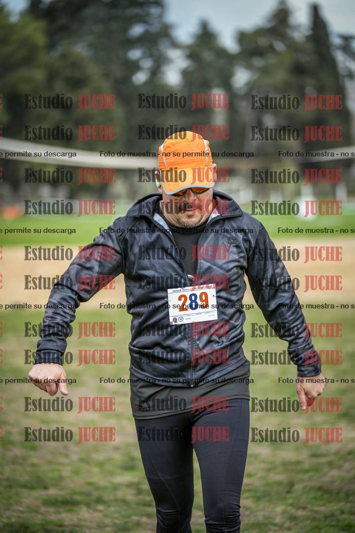 Fotos de la llegada del cross de 6000mts - Running Teams