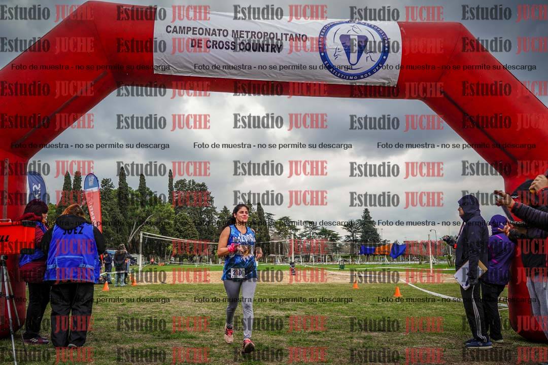 Fotos de la llegada del cross de 6000mts - Running Teams