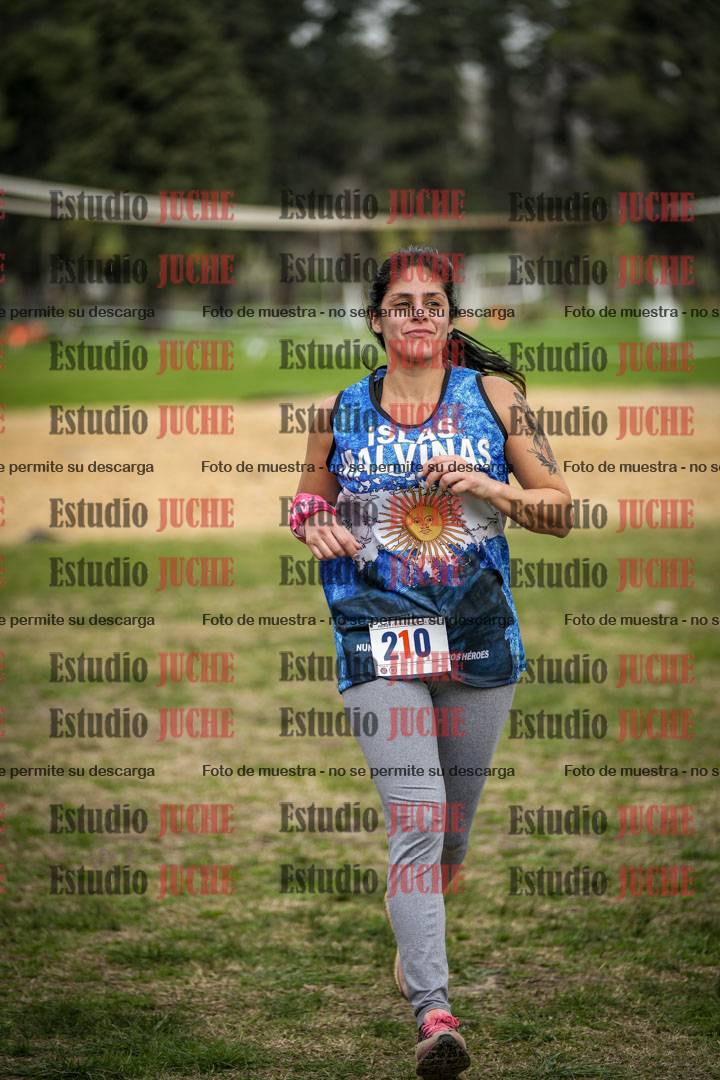 Fotos de la llegada del cross de 6000mts - Running Teams