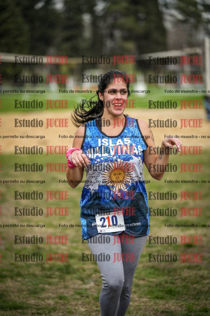 Fotos de la llegada del cross de 6000mts - Running Teams