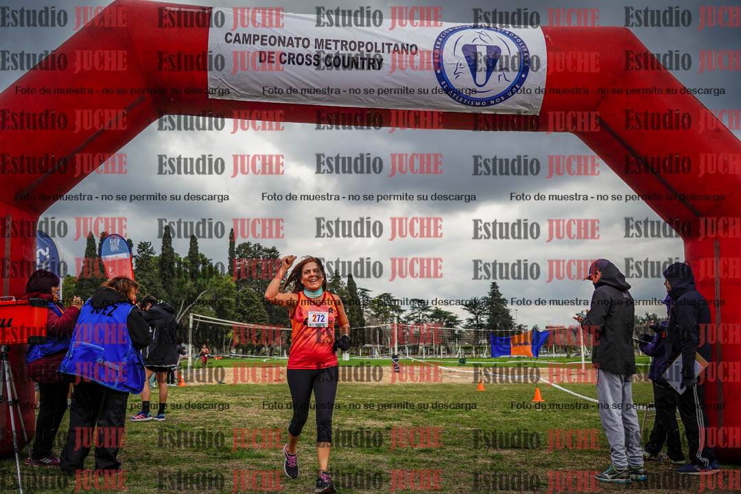Fotos de la llegada del cross de 6000mts - Running Teams