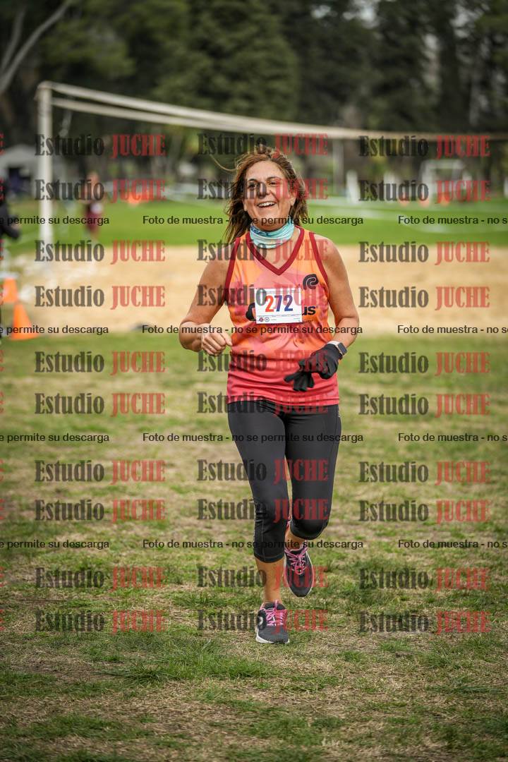 Fotos de la llegada del cross de 6000mts - Running Teams