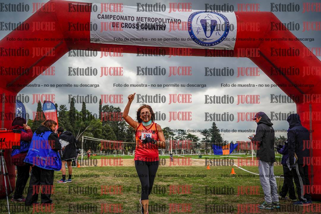 Fotos de la llegada del cross de 6000mts - Running Teams