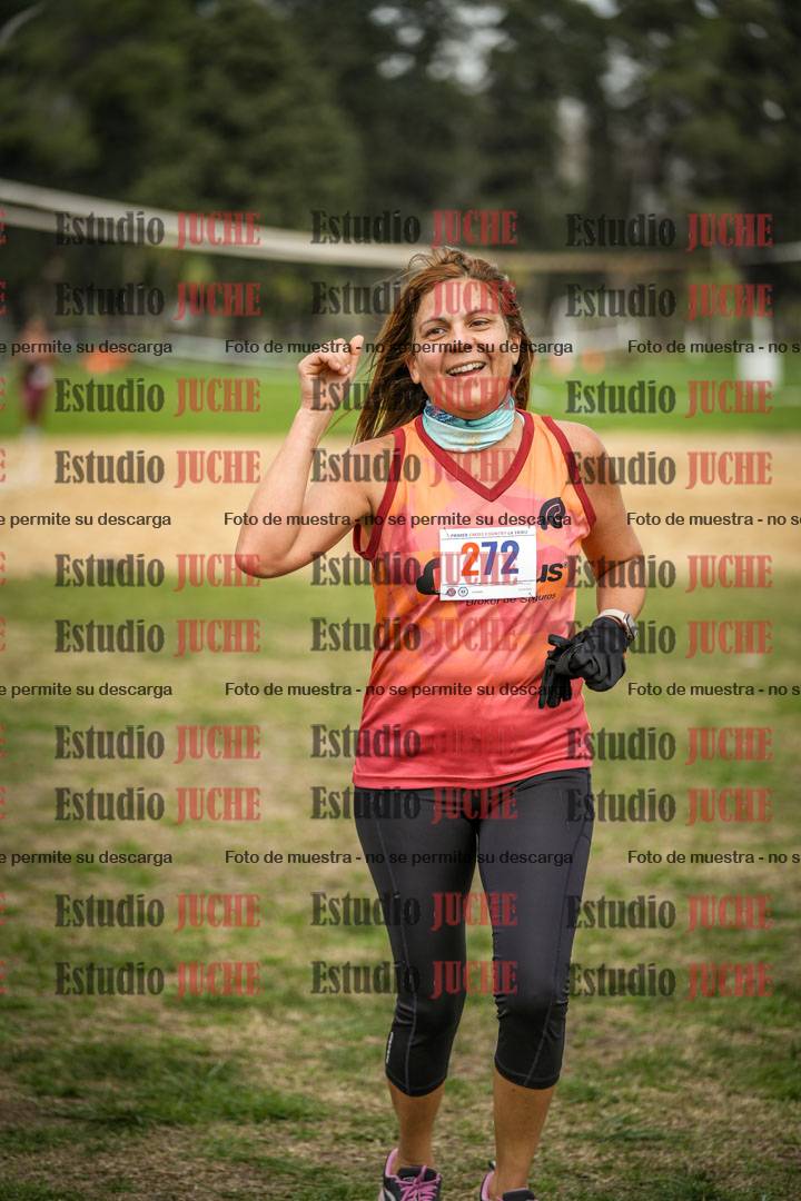 Fotos de la llegada del cross de 6000mts - Running Teams