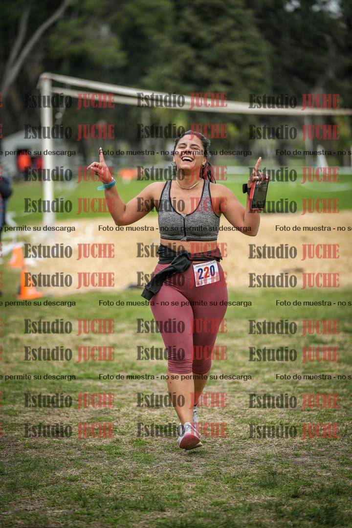 Fotos de la llegada del cross de 6000mts - Running Teams