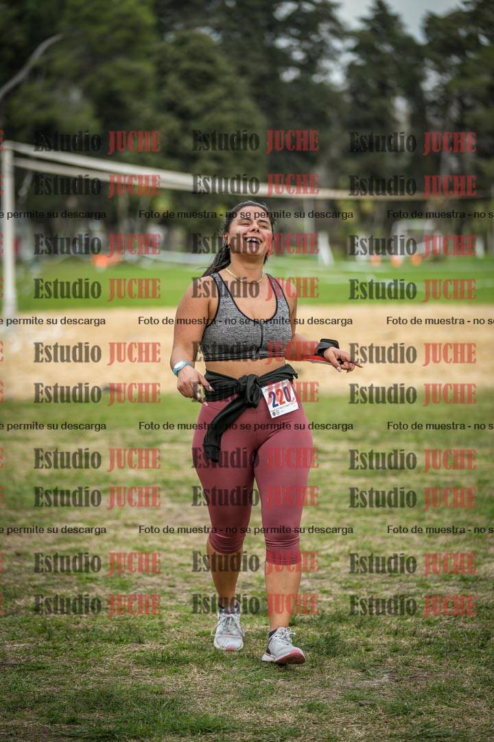 Fotos de la llegada del cross de 6000mts - Running Teams