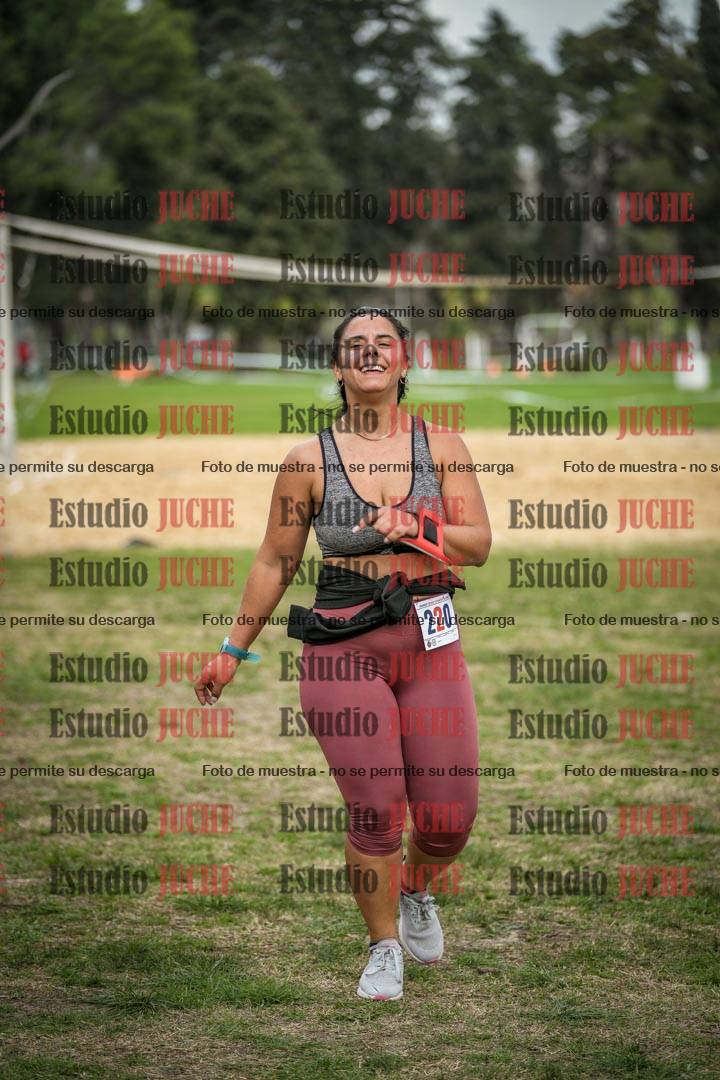 Fotos de la llegada del cross de 6000mts - Running Teams